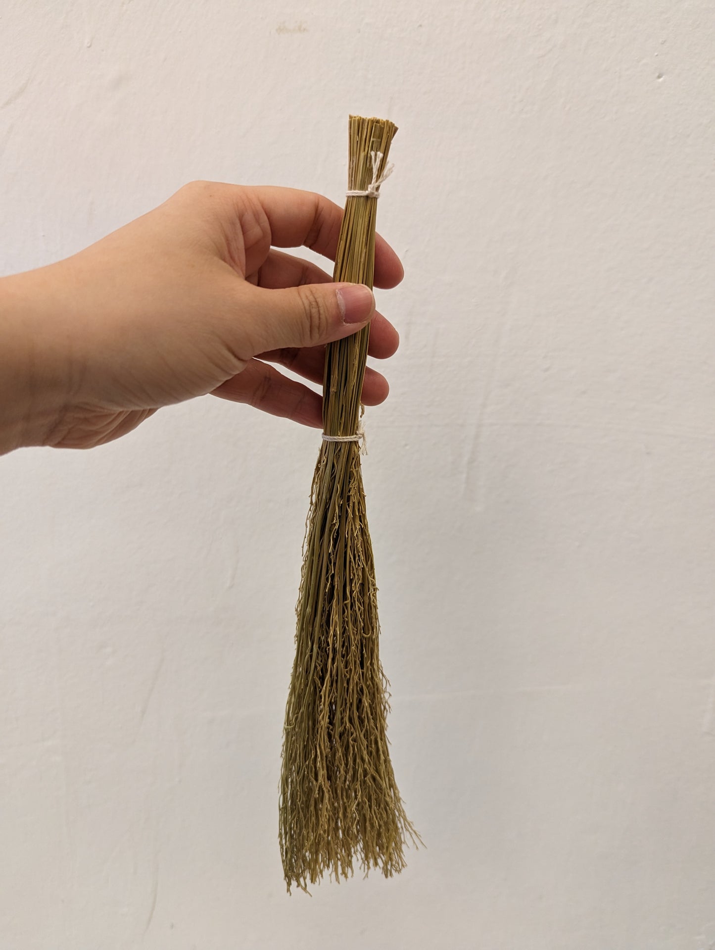 Hakeme Brush